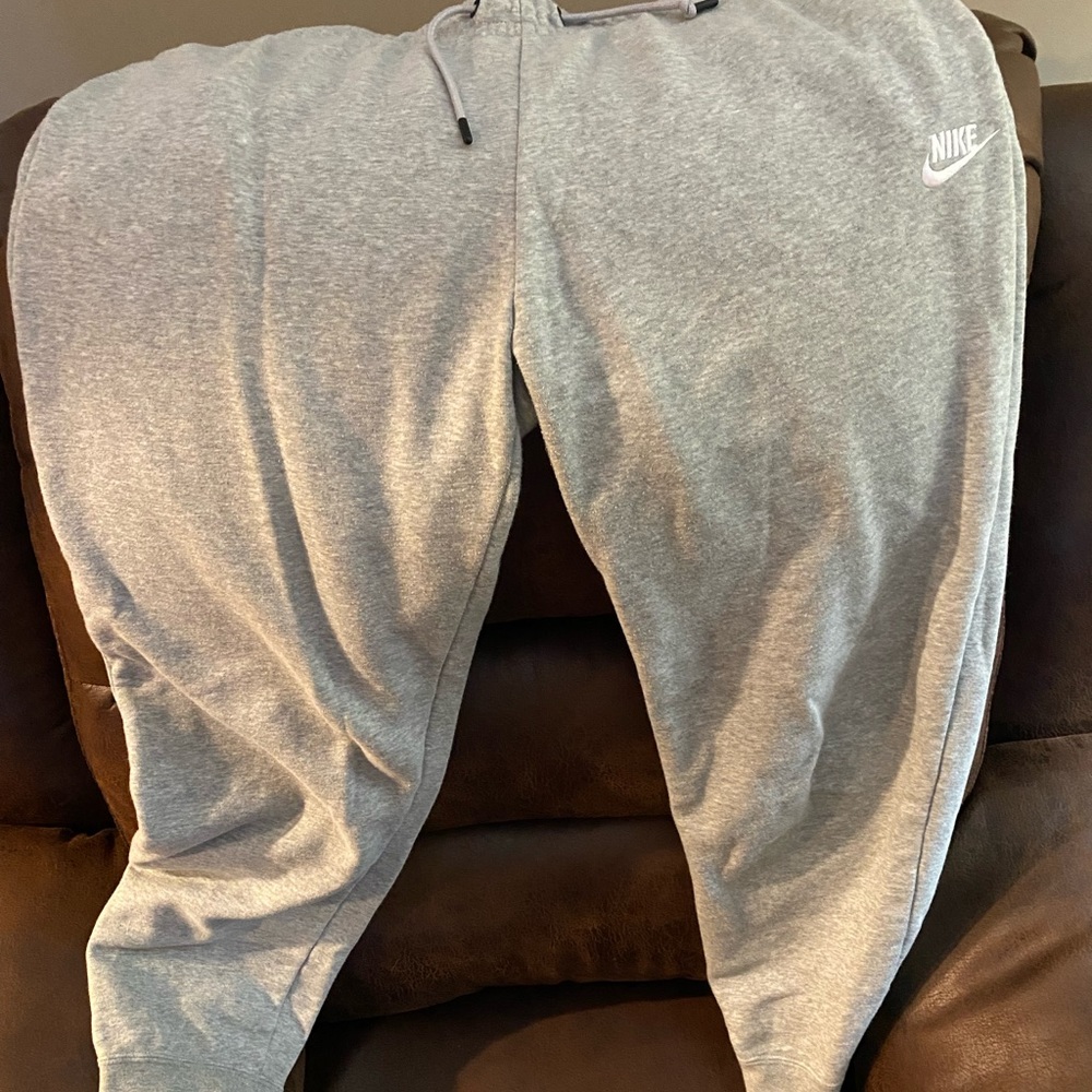 Nike jogger sweatpants